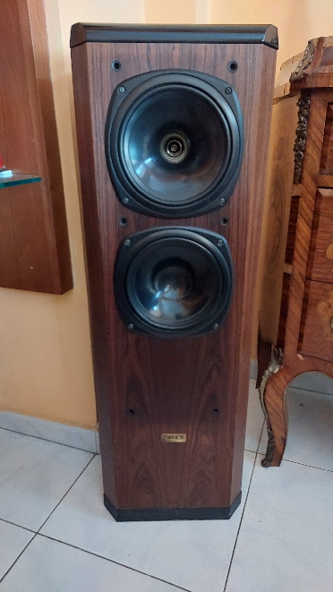 Tannoy_D500_01.jpg
