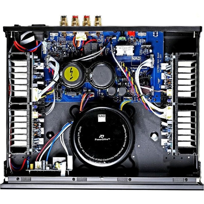 Nad_C275bee_inside.jpg