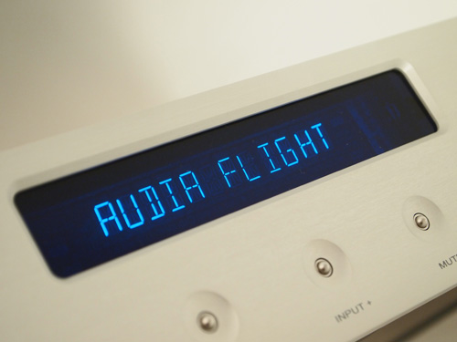 amp-display-audia-flight.jpg
