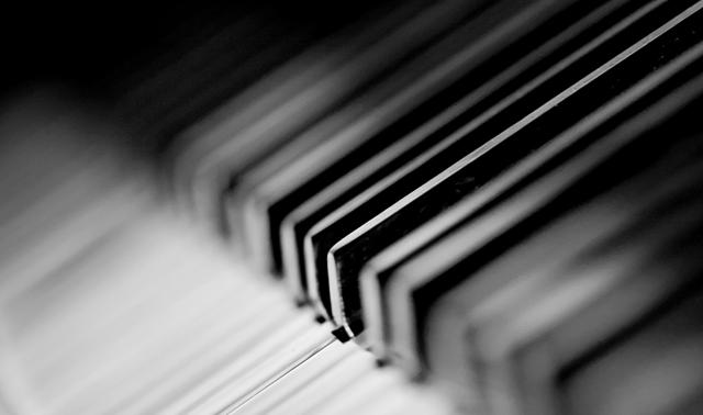 Pianojpg.JPG