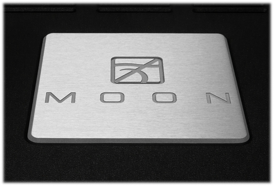 Moon 600i logo close.jpg