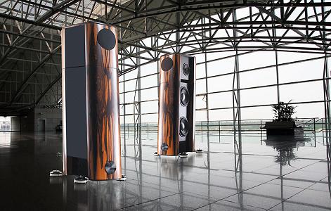 kronos-ebony-ambient-airport01.jpg