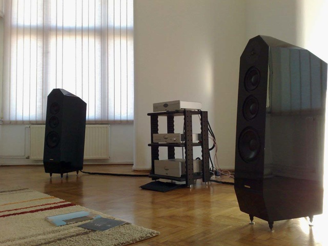 the_nine_yba400_1.jpg