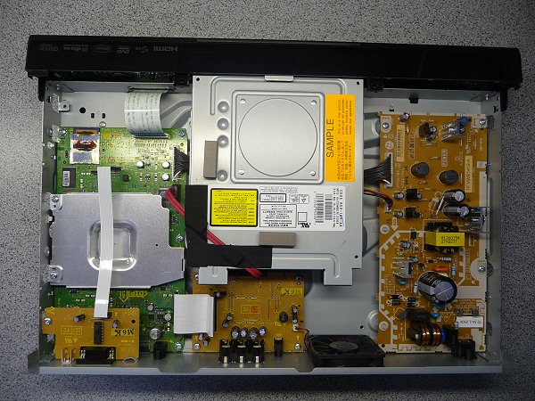 pioneer_bdplx52_inside.jpg