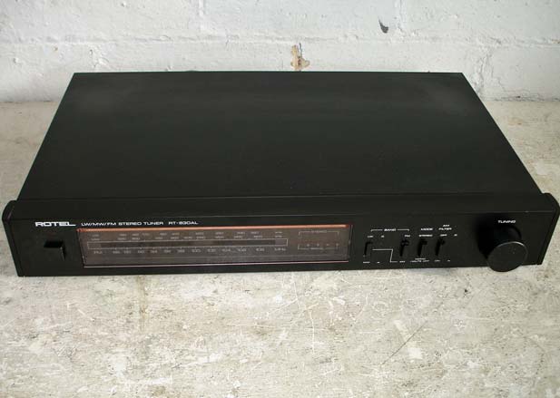 Rotel-RT830AL.jpg