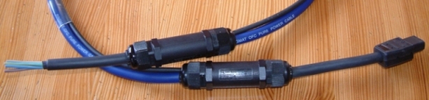 Ringmat_Pure_Power_Mains_Cable-Bare_end_to_IEC_plug.JPG