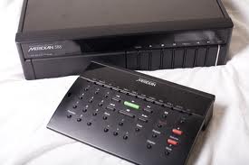 meridian 508 + remote.jpg