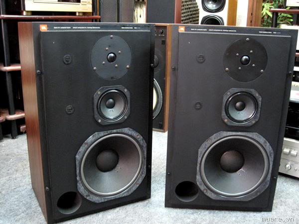 jbl110.jpg