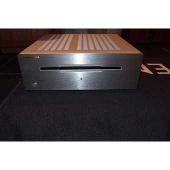 marantz-mm-9000-5x150-watts.jpg
