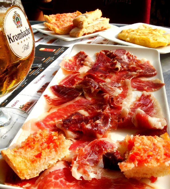 Jamon_Iberico_on_Passeig_de_Gracia_Barcelona.jpg