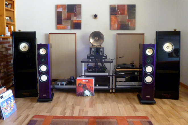 stereo-blackmoon-1024.jpg