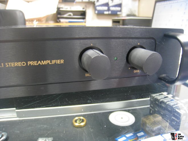 467700-mint_condition_ps_audio_61_stereo_preamp.jpg