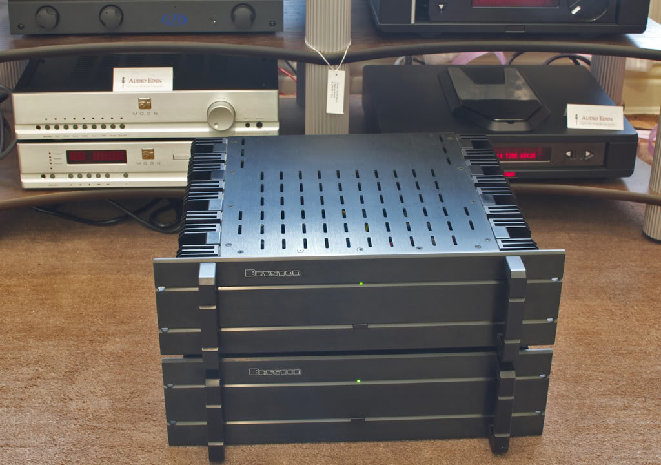 Bryston_7B-NRB_MM.jpg