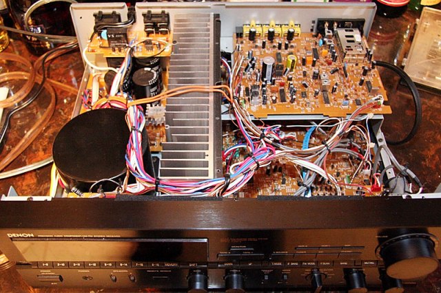 Denon-DRA-1025RA-nude1[1].jpg