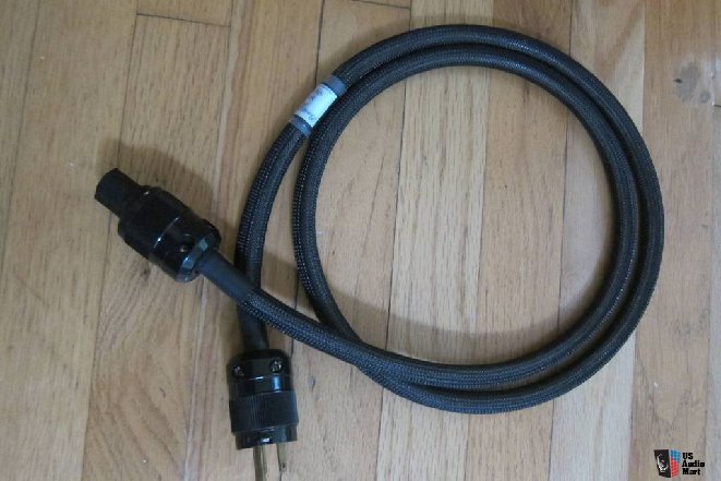 765194-purist_audio_designs_musaeus_power_cord_15m.jpg
