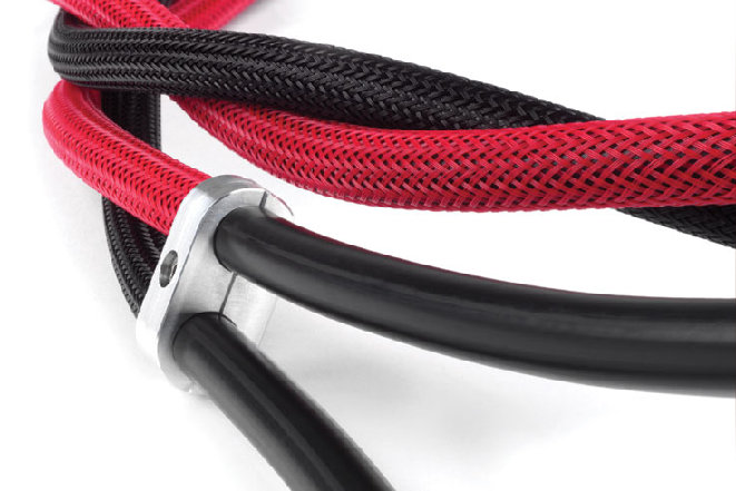 chord_signature_speaker_cable_crop_001.jpg