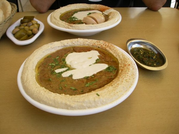 hummus-ronen-plate.jpg