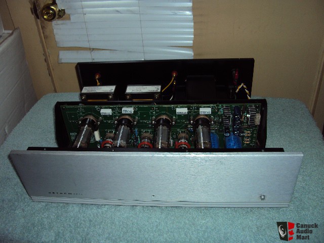 354473-anthem_amp_1_tube_amplifier_by_sonic_frontiers_using_el346ca7_outputs.jpg