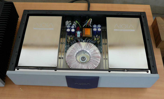 alimentatore%20dentro_small.jpg