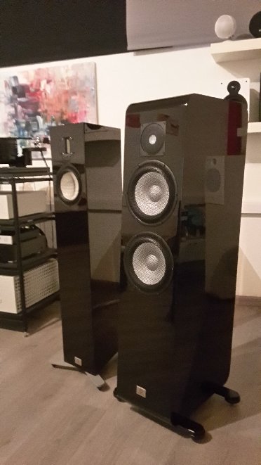  MARTEN LOUDSPEAKERS רמקולים DJANGO FORM.jpg