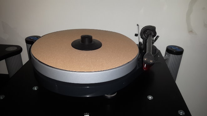 project rpm 5.1 ortofon 2m red.jpg