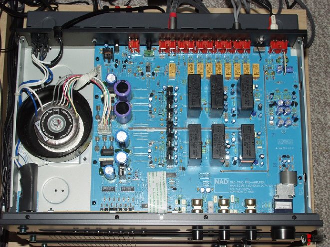 197307-nad_2700_thx_power_ampnad_c160_preamp.jpg