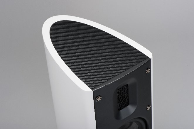 MB25_03.jpg