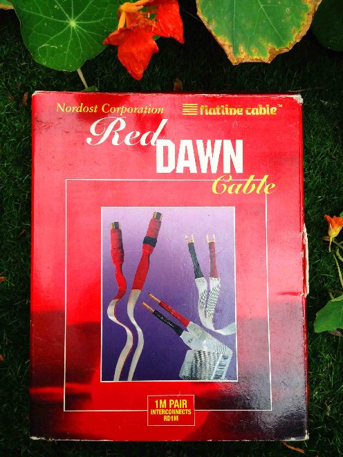 Nordost Red Dawn Box 2 SM.jpg