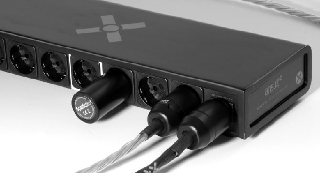 Ansuz-MainzX-powerdistr-05.jpg