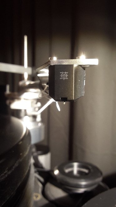 Hana SL Nottingham Ace Space tonearm 1.jpg