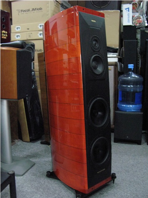 speaker3.jpg