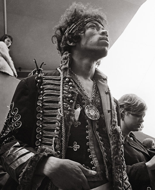 jimi-hendrix-monterey2.jpg