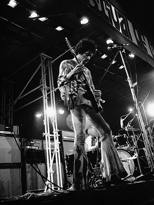 jimi-hendrix-isle-of-3.jpg