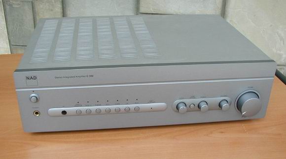 NAD C352.jpg