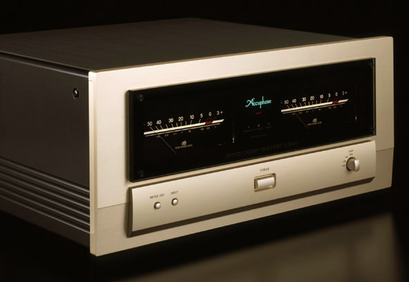 Accuphase Stereo Power Amplifier P-5000.jpg