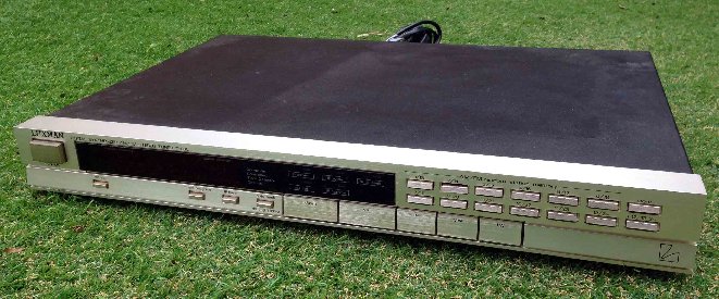 Luxman T-03L front 2 side small.jpg