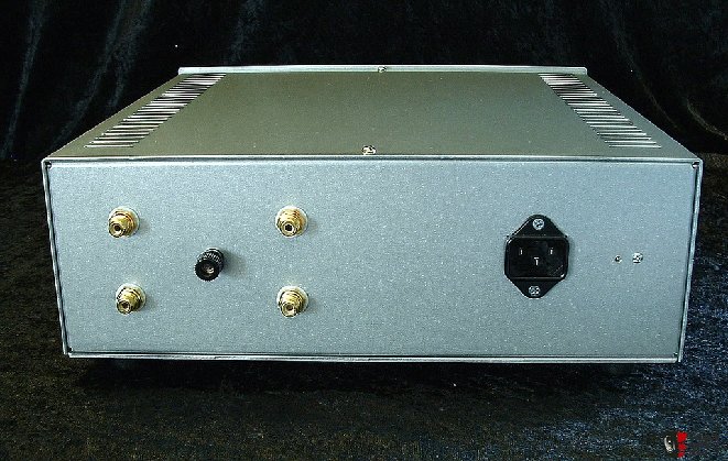 774084-aural-thrills-audio-mmmc-all-tube-phono-amp.jpg