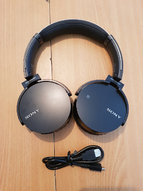 Sony-MDR-XB650BT-Headphones.jpg