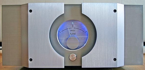 Pass Labs X250 Power Amplifier.jpg