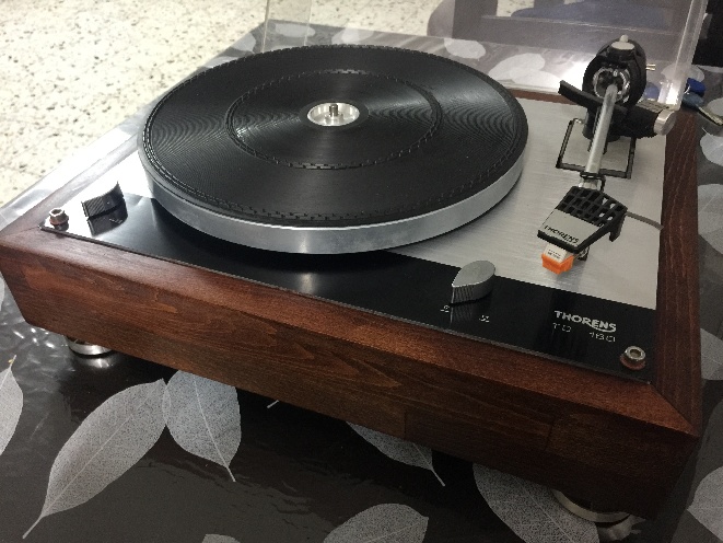 THORENS160.JPG