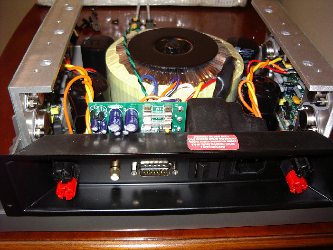 QUAD 909-power amp.-inside.jpg