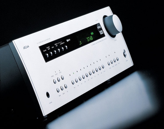 ARCAM AVR 300.jpg