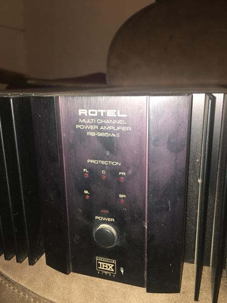 Rotel5.jpg