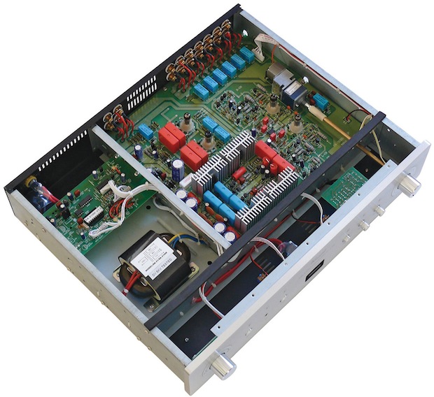 Vincent Audio SA-31MK Hybrid Vacuum Tube Preamplifier IN.jpg