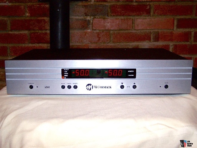 1361438-mccormack-ld2-stereo-line-stage-audiophile-preamplifier-like-new-with-remote-original-box-and-manual.jpg