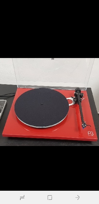 Rega P3.jpg