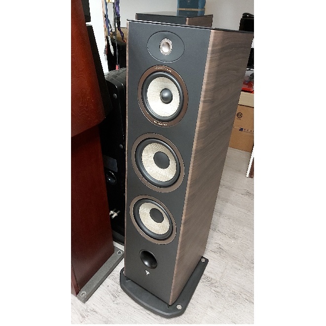 Focal 948 Aria (1).jpg