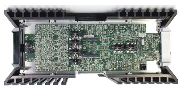 mark-levinson-no-53-power-amplifier-photo-inside-chassis-modulator-board.jpg