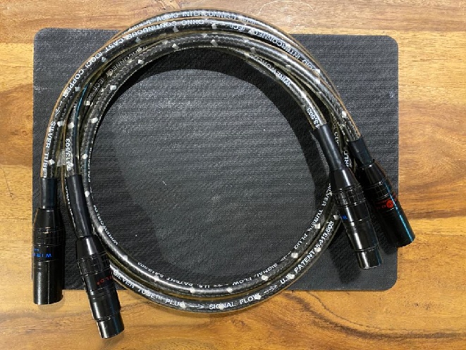 wireworld eclipse 5.2 balanced (xlr) interconnects  pic 1.jpg