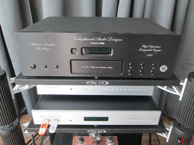 1140494-ead-ultradisc-2000-cd-playertransport.jpg